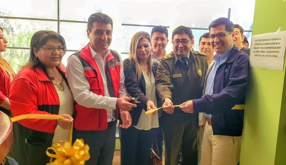 La Alcaldía y Visión Mundial entregan una Cámara Gesell 