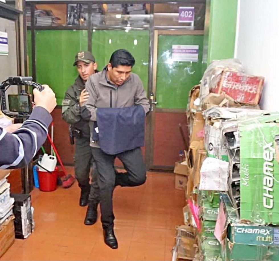 Arraigo, fianza y detención domiciliaria: medidas contra Franklin Flores por caso de corrupción en Emapa
