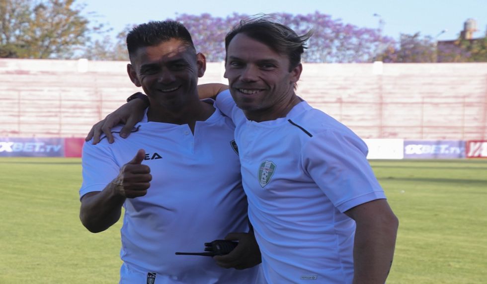 Real Tomayapo remonta en el debut  del entrenador español Cortez