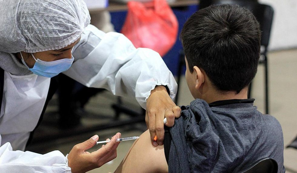 Sedes coordina con escuelas la vacunación infantil por nuevo requisito del Bono Juancito Pinto