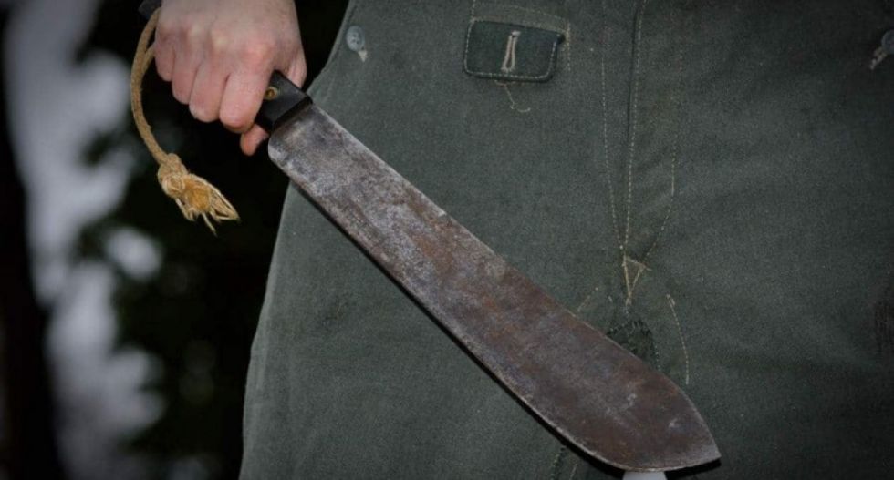 Atracadores atacan con machete a una mujer que tenía a su bebé en brazos