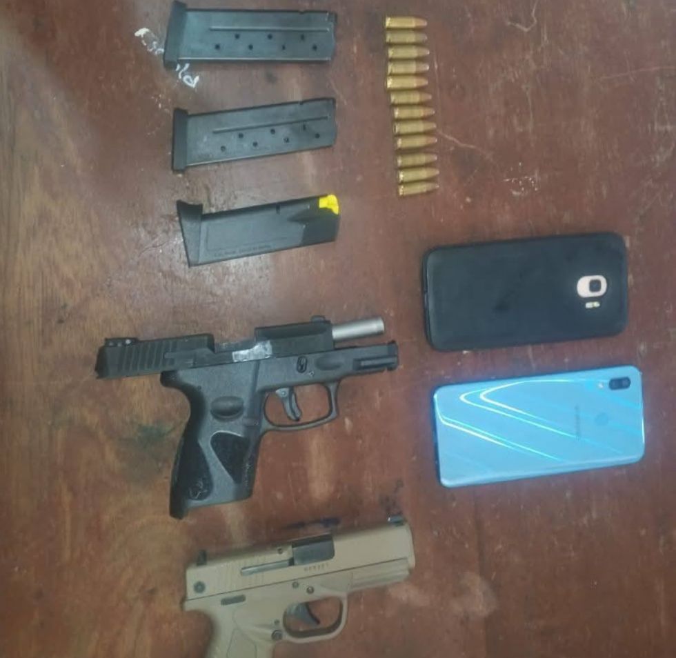 Policía secuestra $us 30.000, armas y un vehículo de banda que operaba en Bermejo 