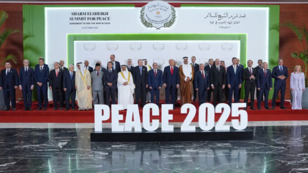 Líderes mundiales firman el acuerdo de paz de Gaza