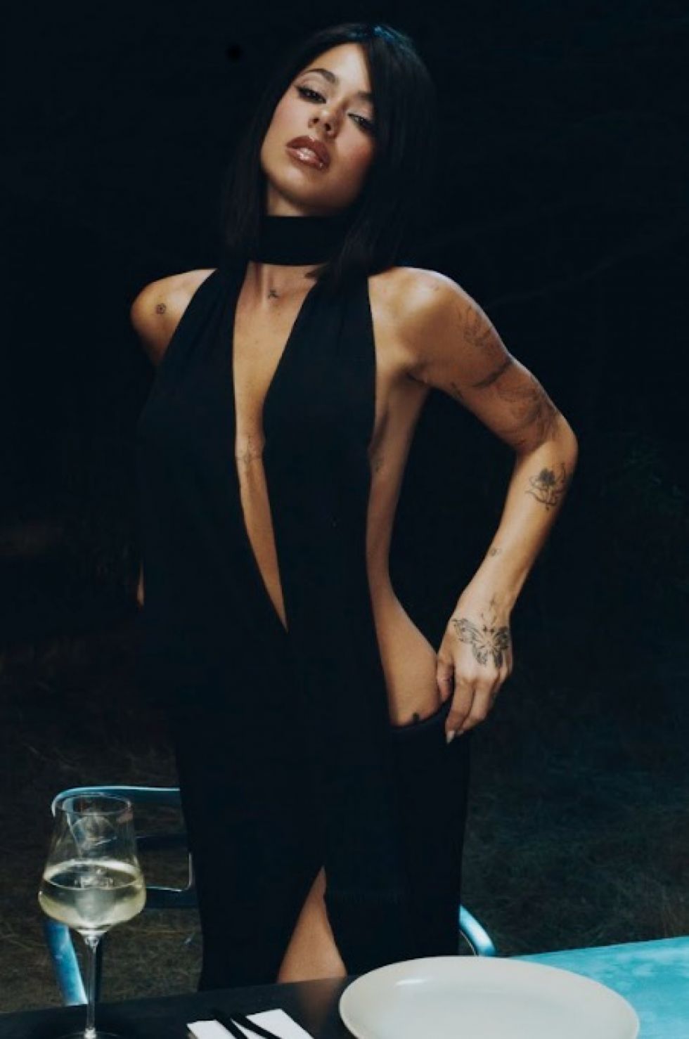Tini brilla con “Una noche más”: merengue, electro-pop y poder femenino
