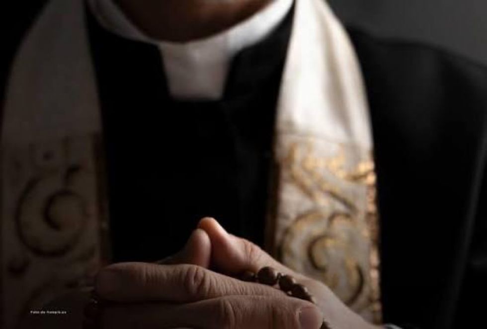Acusan a sacerdote de Pojo por abuso de menores; Fiscalía investiga cuatro denuncias