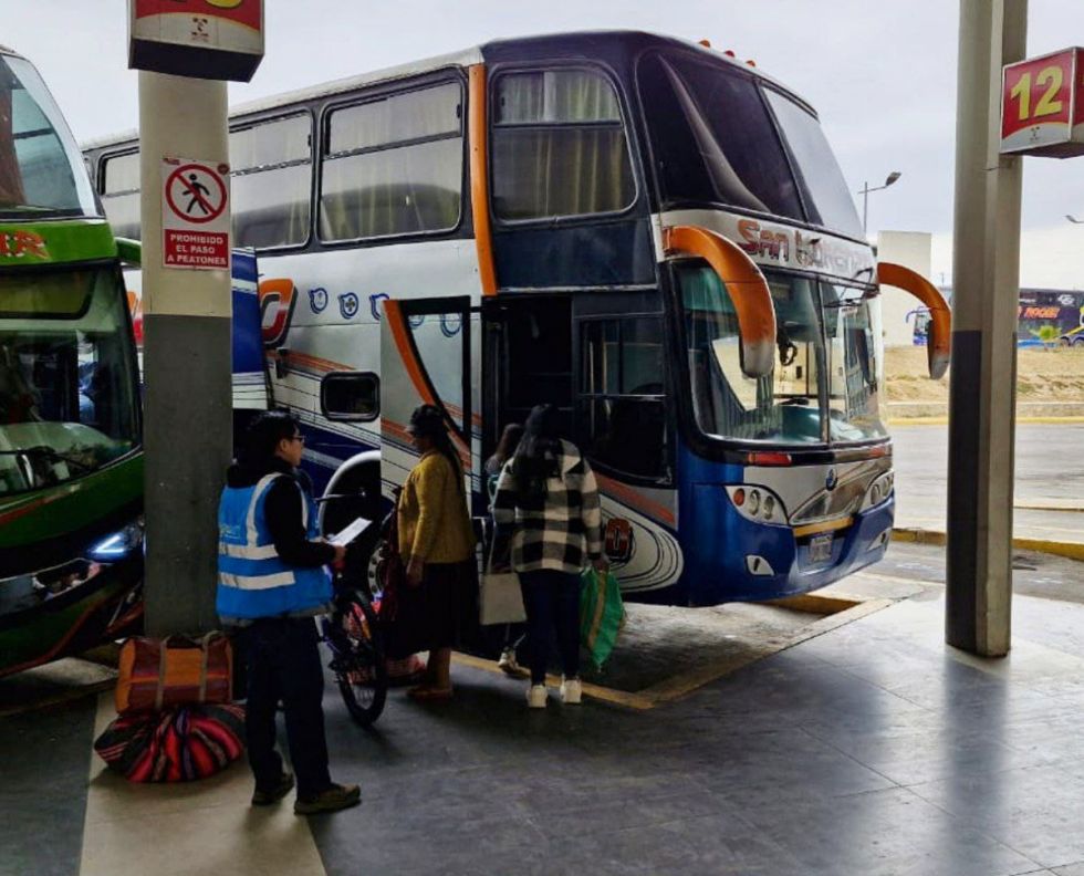Empresas de transporte operan al 40% de su capacidad por falta de diésel