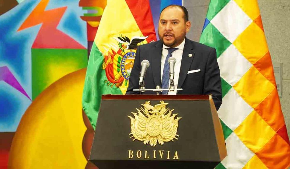 Gobierno aprueba decreto para una transición presidencial