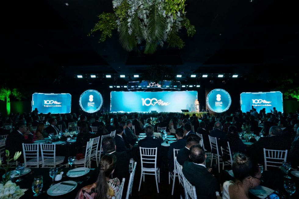 La ceremonia de aniversario 