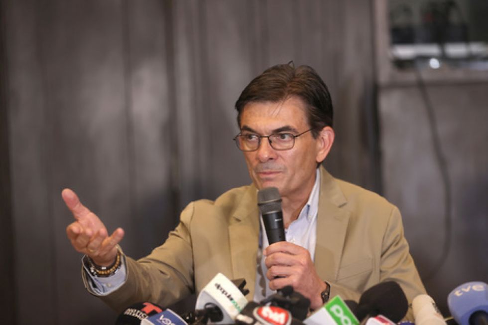 Rodrigo Paz pide reforzar las fronteras tras violencia en Brasil