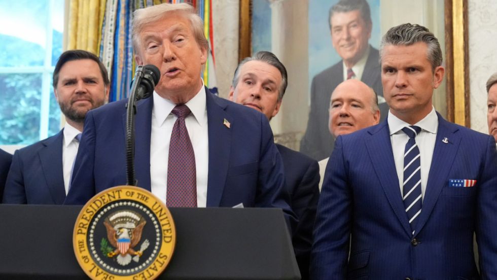 Trump: otros países realizan pruebas nucleares