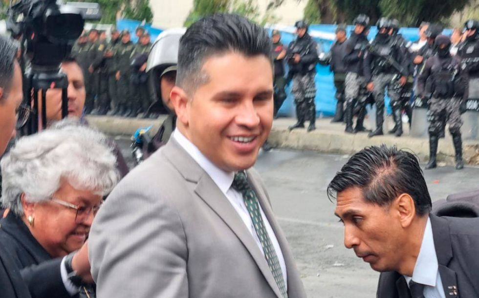 Diputado del PDC buscará revertir la ley de diferimiento de crédito; cree que causará caos económico