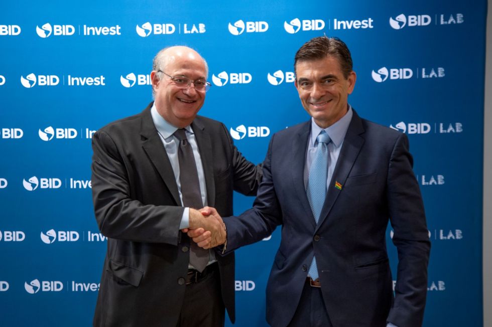 Paz y el presidente del BID hablan de plan de transición