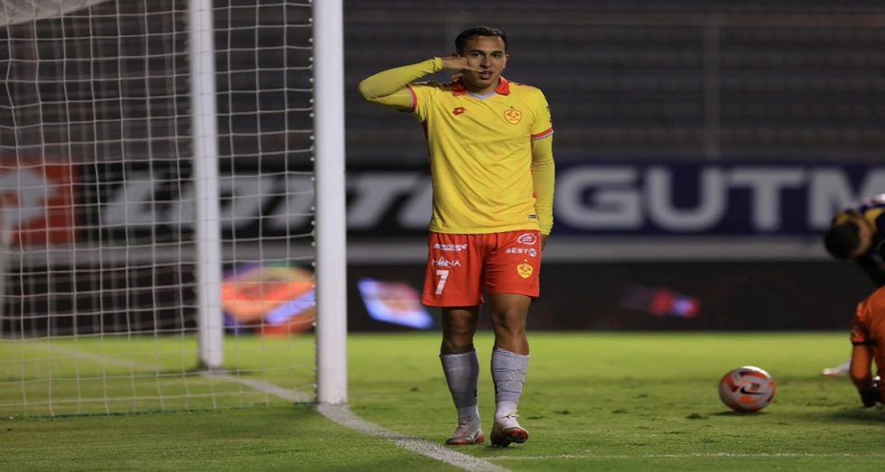 Bruno Miranda, el goleador boliviano que hace ruido en Ecuador 