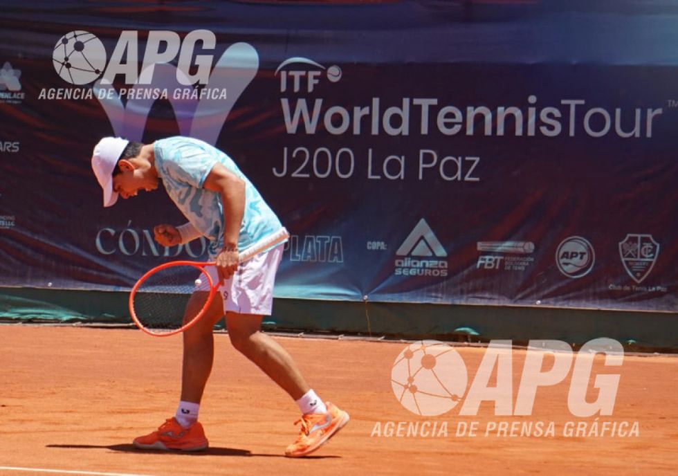 Lora sorprende al “número uno” para instalarse en la final del Cóndor de Plata