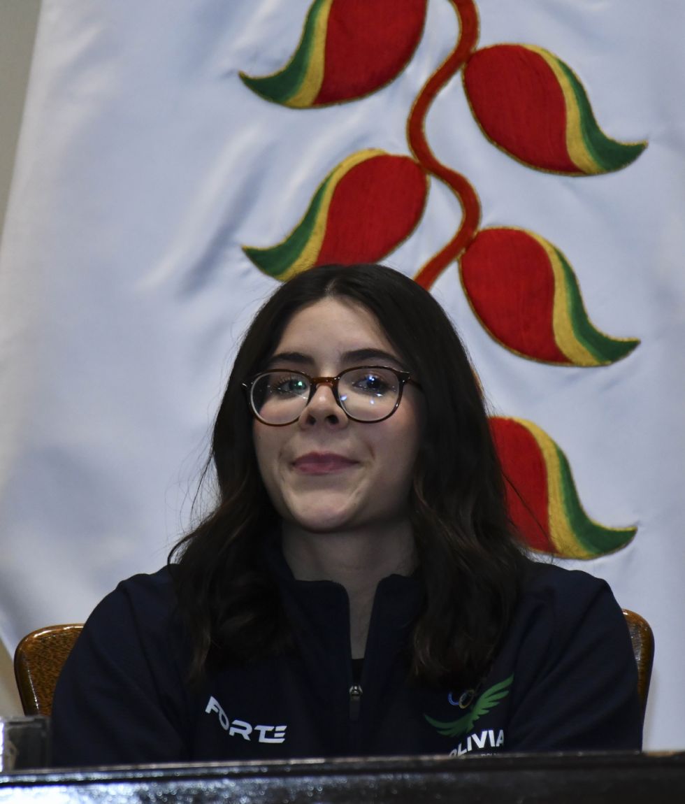 Adriana Giles López, la nueva “sirena boliviana” 
