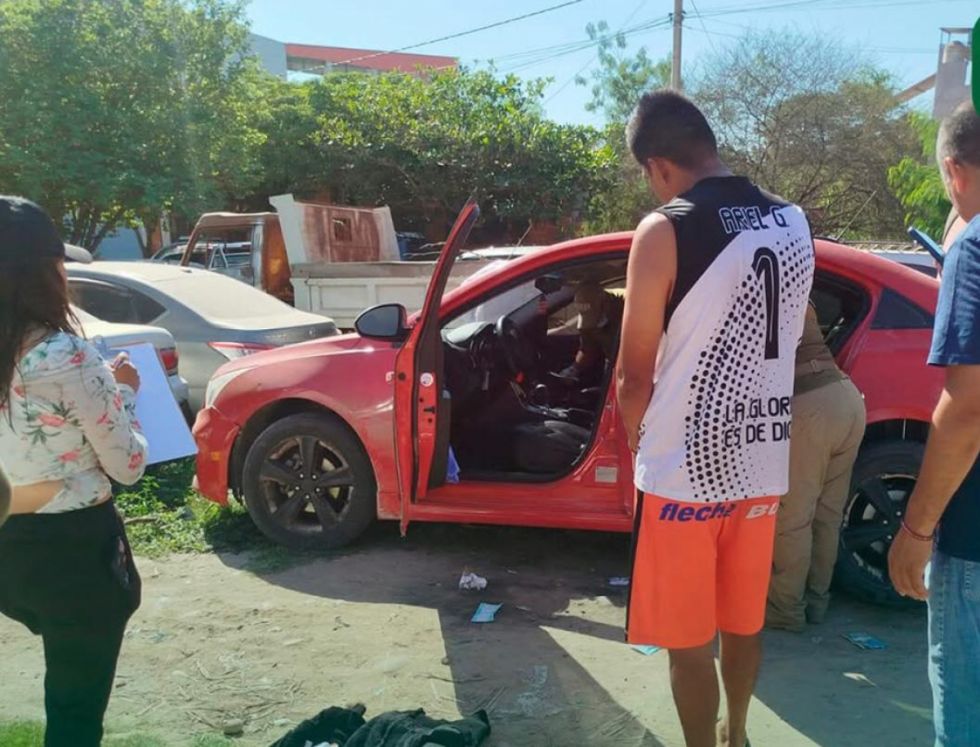 Atracan a camionero y roban 280 cajas; cae uno de los seis delincuentes
