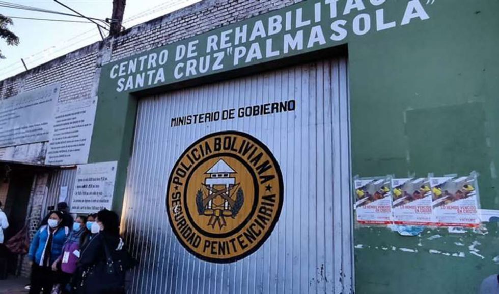 Identifican a presuntos implicados en el asesinato de un reo en Palmasola