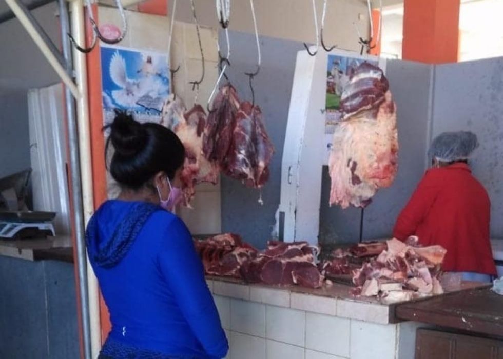 Cuestionan inestabilidad del precio  de la carne en Tarija, advierten contrabando