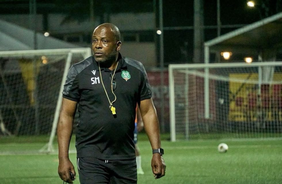 DT de Surinam: Motivo oficial de su renuncia y candidato a reemplazarlo