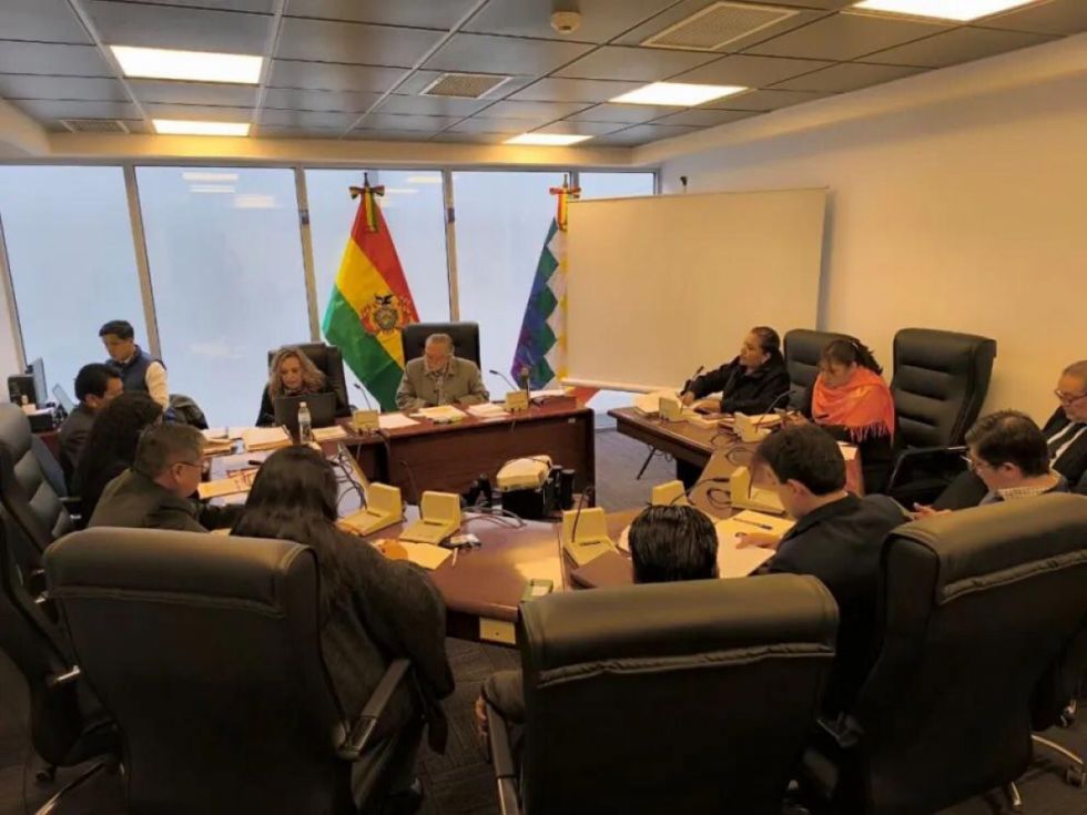 Diputados aprueban ley para elegir vocales del TSE, pero introducen cambios pese a plazos críticos