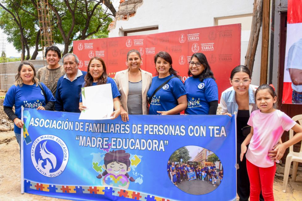 Reconocen labor de asociaciones y distinguen a la Primera Dama en el Día Internacional de las Personas con Discapacidad