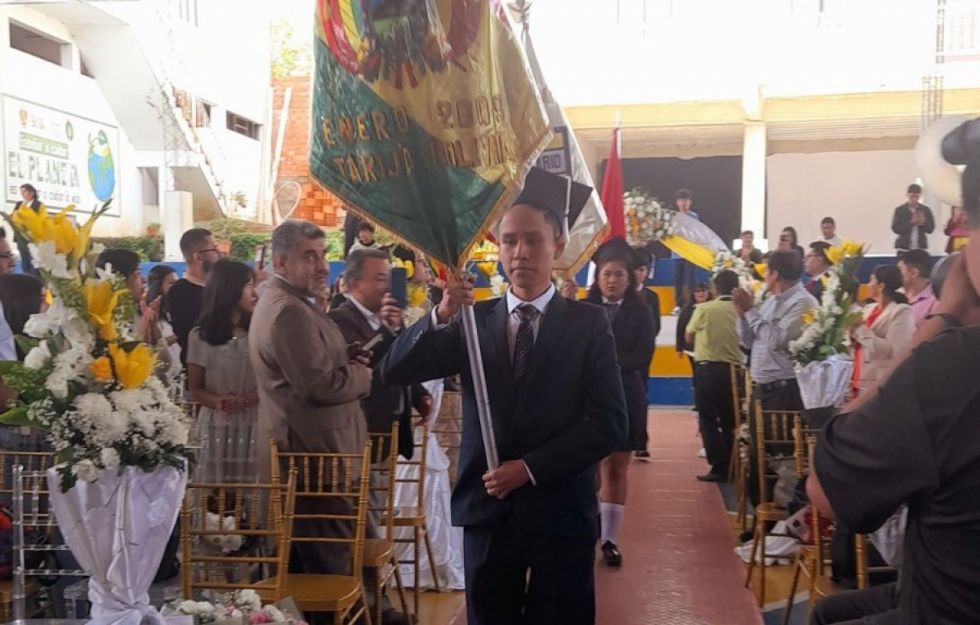 Tarija: 4.200 estudiantes se gradúan de secundaria