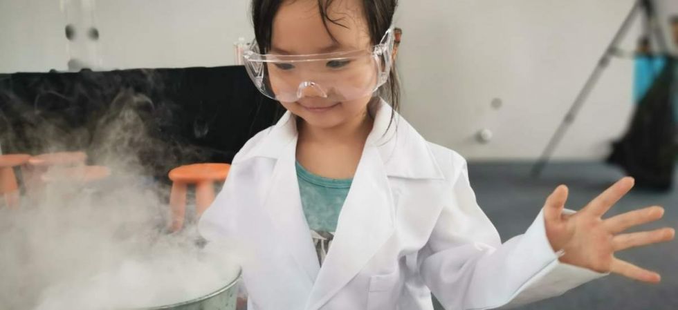 ¿Largo verano? ocho experimentos científicos para hacer con niños en casa