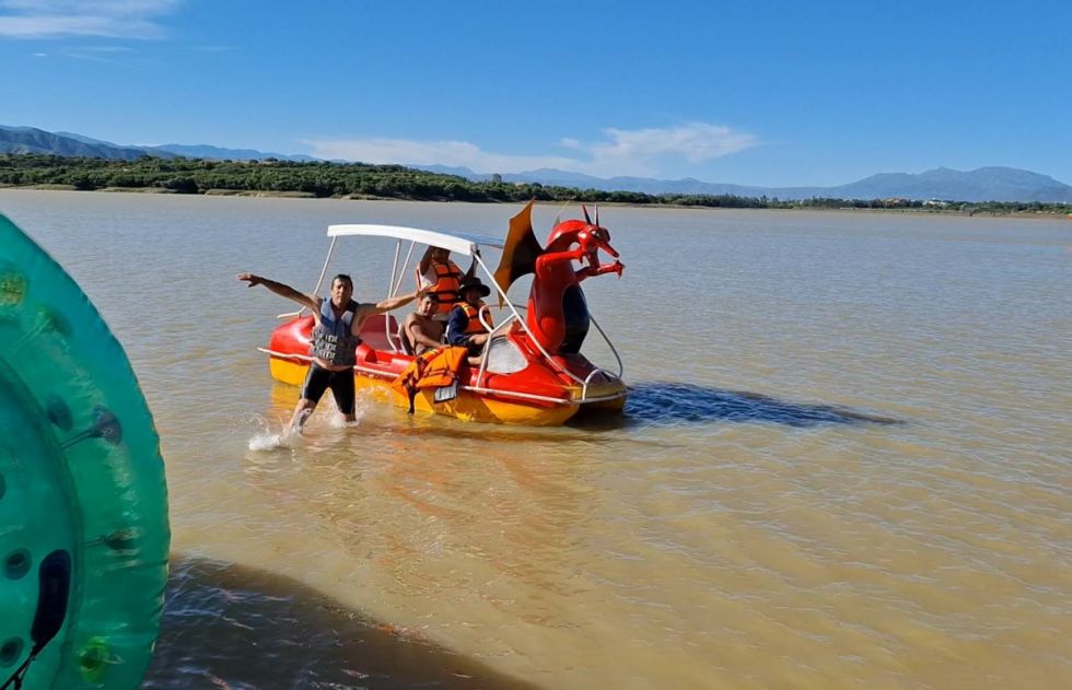 Bomberos capacitan a trabajadores de los negocios del Lago San Jacinto 