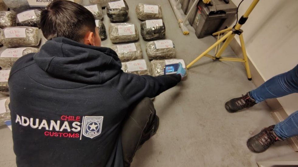 Aduana de Arica halla 110 kilos de marihuana en carga de soya boliviana