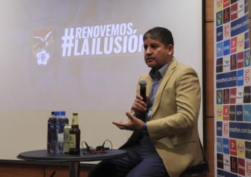 Villegas cita a 24 jugadores  para los partidos amistosos ante Panamá y México 