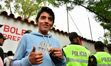 Población tarijeña responde al  llamado de la Selección Nacional 