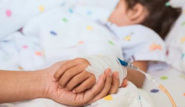  Confirman rabia humana en una niña que fue mordida por su mascota 