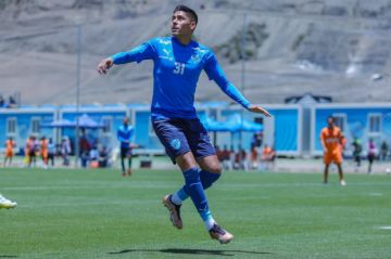 Paniagua y Vaca listos para debutar con el Wydad en torneos internacionales