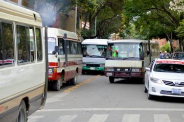 Transportistas denuncian incumplimientos del Gobierno y altos costos de repuestos