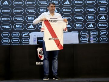 Eduardo Coudet fue presentado como nuevo DT de River Plate