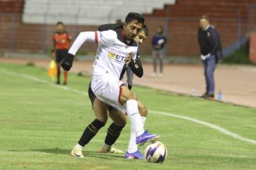Real Oruro engancha un triunfo con una remontada sobre FC Universitario 