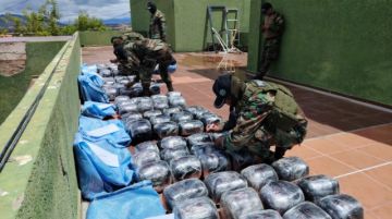 Abandonan camioneta con media tonelada de marihuana