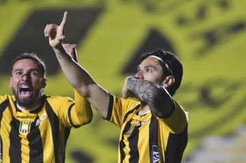 Algarañaz vuelve en la goleada  del Tigre a Oriente Petrolero 