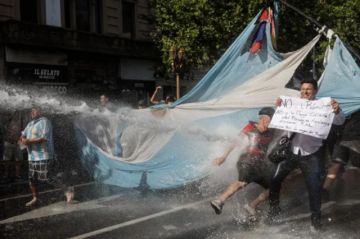 Justicia argentina suspende 82 artículos de la reforma de Milei