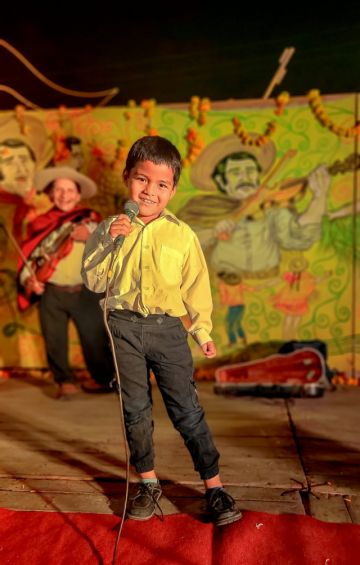 El barrio Senac celebró la Pascua zapateando de lo lindo
