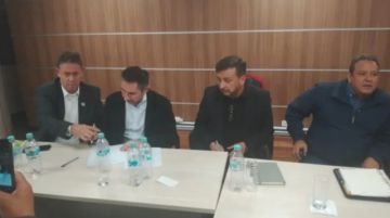 Transportistas levantan bloqueos, dan plazo al Gobierno para cumplir acuerdos