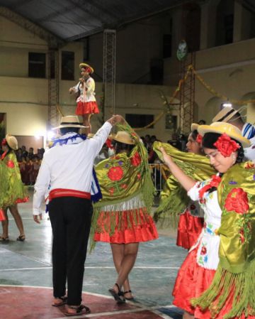 Violín en las alturas, con la U.E. Belgrano