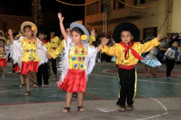 Tercera Orden Franciscana llevó la Pascua Florida al corazón de sus aulas