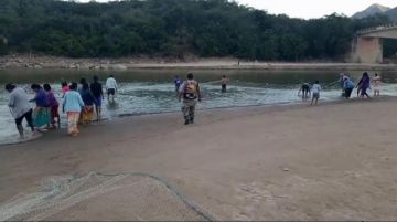 Sábalo a precio de río: La veda se levanta con ofertas de entre 7 y 8 bolivianos en la orilla del Pilcomayo 