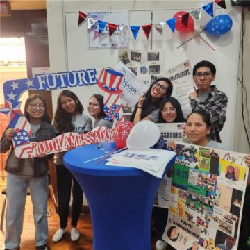 Feria Inspira en Tarija: exbecarios de programas en Estados Unidos    comparten sus experiencias de éxito   