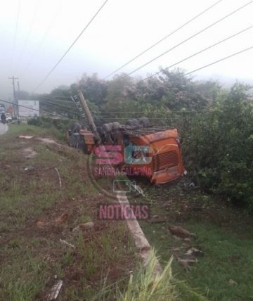 Bermejo: accidente de bus en el Km 19 activa operativo de emergencia