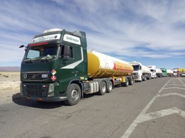 Nuevo decreto permite a YPFB adquirir hidrocarburos de forma directa en el exterior