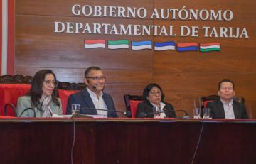 Montes destaca ajuste fiscal y reducción de la deuda en 5 años de gestión 