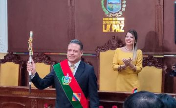Revilla quiere trasladar la Gobernación a El Alto