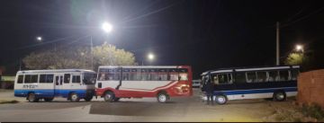 Tarija amanece con bloqueos del transporte en múltiples puntos de la ciudad